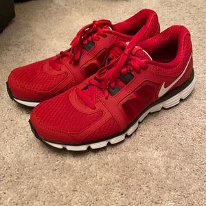 LIKE NEW Nike Sneakers